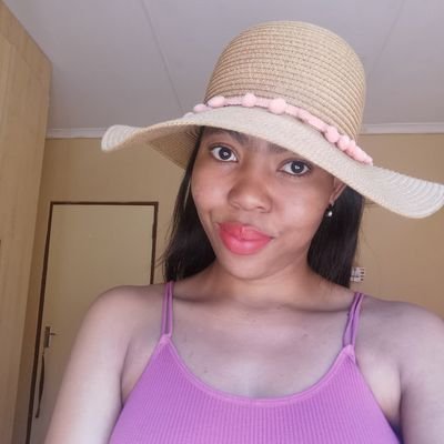 m98981965's profile picture. 