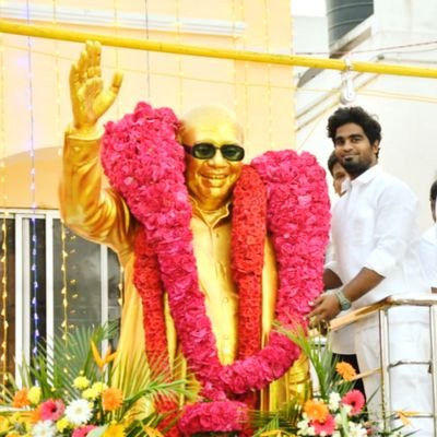 gnanu2805's profile picture. மாநகர இளைஞர் அணி துணை அமைப்பாளர்💪🖤❤️