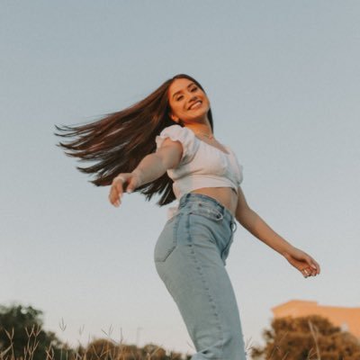 karli_jooo's profile picture. 