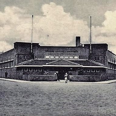 BehoudStorkbieb's profile picture. Behoud de oude Storkbieb voor Hengelo. 
Teken de petitie: https://t.co/JzmLZNZZeg kijk ook bij onze Fb-pag. https://t.co/4ZuPEvCccn