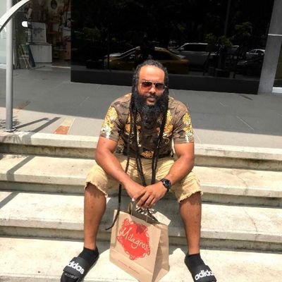 pknow2much's profile picture. 