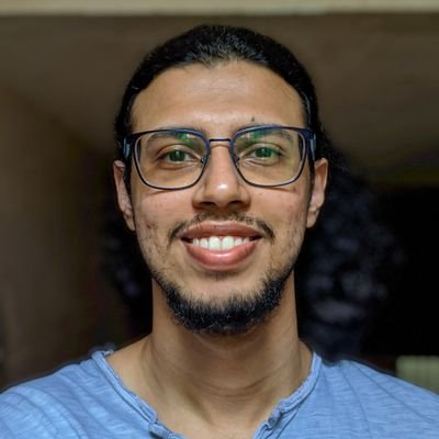 thehopelessgeek's profile picture. Professional Underachiever.