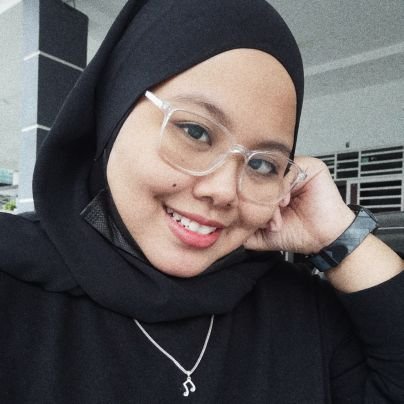 aliaamira_'s profile picture. 