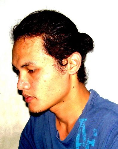 blueisbiru's profile picture. just low quality and lucky