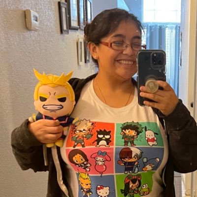 mom, twitch affiliate, and librarian (book lover)