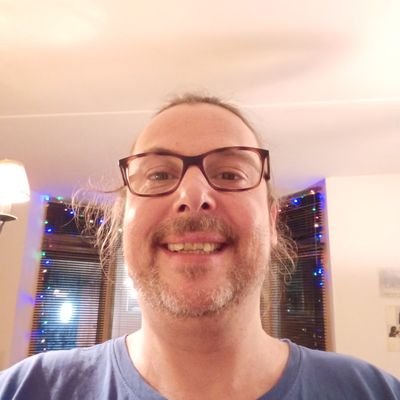 • Mens, Papa Pien & Marceline, Eigenwijs | #Autisme / #HB | Dialoog ipv Discussie | Gelijkwaardigheid, Inspraak | Diepgang, Muziek, Samenzijn °