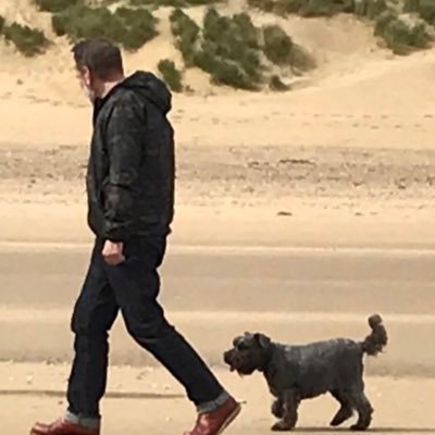 andrewdell's profile picture. Hmmm...