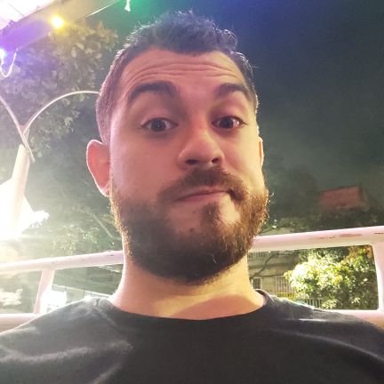 Padre,
Speaker Internacional, Consultor, Arquitecto de Software, Líder y Coach Técnico