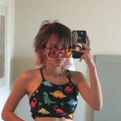 AngelinaDellan1's profile picture. she/they