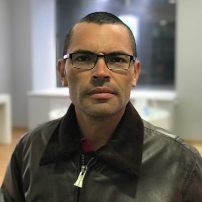 RequenaTomas's profile picture. Salmos 17:5 "Sustenta mis pasos en tus caminos, para que mis pies no resbalen."