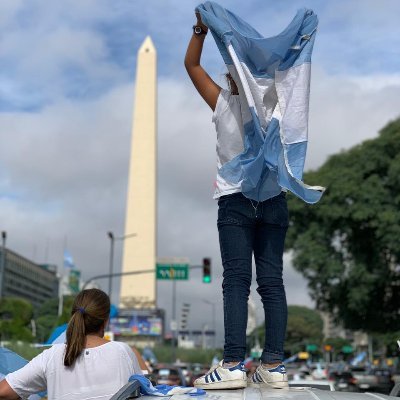 Porteño 🇦🇷🌟🌟🌟🇮🇹
#LibertadPazDemocracia
#BastaDeImpunidad
Ley d las 3 R:
- RESPETATE A TI MISMO
- RESPETA A LOS DEMAS
- RESPONSABILIZATE DE TUS ACCIONES