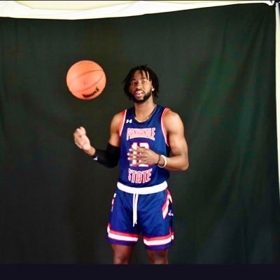 Jus_pile23's profile picture. 🇧🇧✈️🇺🇸 jer29:11 #ballislife #MOAM #nevergiveup