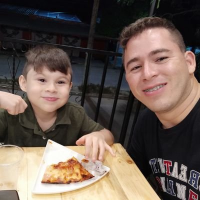Riolero a mucho Orgullo 🇱🇺♥️ WSBL Mi hijo y mi Vida Entera. W. Mi ángel y mi orgullo por siempre 👨✈️🛩️⭐⭐⭐