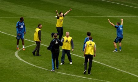 CWRIZZLA's profile picture. Serial Retweeter. Most opinions are other people's not mine.