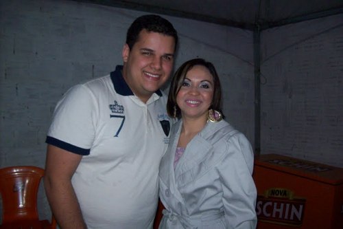 .... multifaces podem até definir! Mas a sabedoria do homem, lhe faz assim.. viva os espertos...
