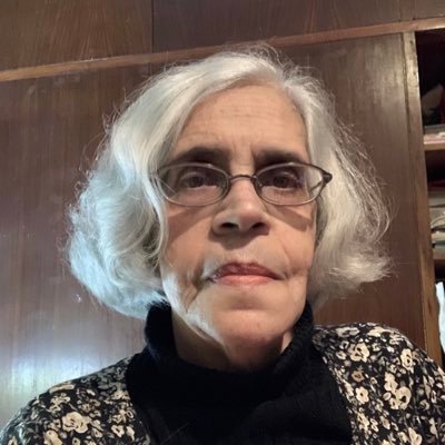 titaaybar's profile picture. internamente siempre joven