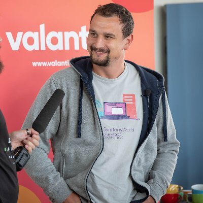 Developer Evangelist at @valantic_Com . SOLID Principles and TDD enthusiast.
