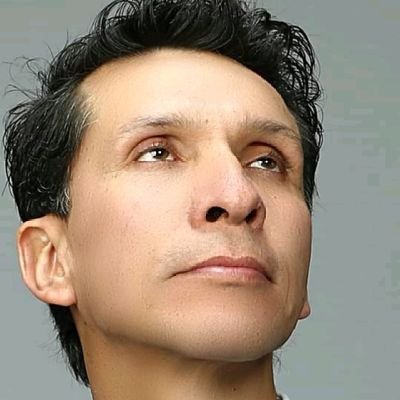 Comunicador Social.
Locutor y productor audiovisual.
Ciudadano libre, duro y directo.
