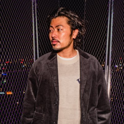 BUCCI（ブッチ）歌手。 歌を歌ってます。書の作品も制作しています。イベント出演、オーダーメイド書道はDMまでお願いします。