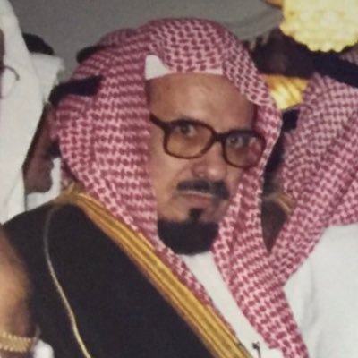 جامع فتاوى ودروس الشيخ عبدالعزيز بن باز رحمهما الله .كاتب و مؤلف في الأدب والتاريخ، وأحد أبرز الأدباء والمؤلفين والتربويين المعاصرين في المملكة العربية السعودية