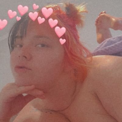 18+ they/them Mikmaq
queerfemme 🌸 stoner
body positive🍑
kink positive🔪 IFBSw
#bigtiddygothgf the gf stands for ghoul friend