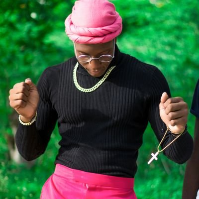 DGuenso's profile picture. Parce que je suis un homme respectueux ,compréhensible, sage et j'aime ma vie ainsi qu'elle est