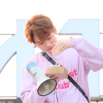 bwyellow's profile picture. 