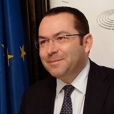 ☨ 🇫🇷🤝🏼🇸🇻
https://t.co/WRb6ouvjFF https://t.co/EuD2PdFMyH