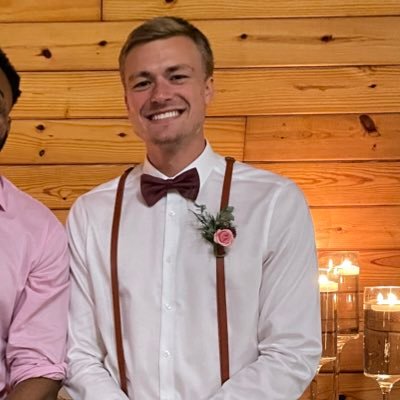 JBush96's profile picture. #GVSU18 #VivaLaStool  throwing since ‘96