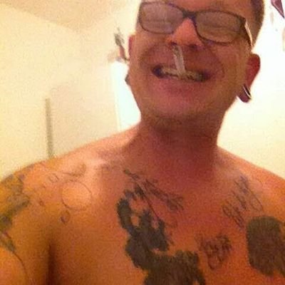 so da mein Account @ThomasThiede3 gesperrt wurde ,so musste ich mir ein neuen erstellen @puppuchen14051
zweit Account @Jungesgeilespa1