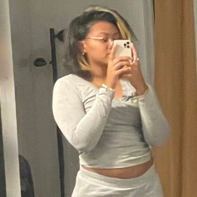 0nlyyjaee's profile picture. 🦋