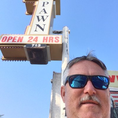 urbanwanderer75's profile picture. Barbecue kind of dude, self proclaimed design critic, Launguisher...