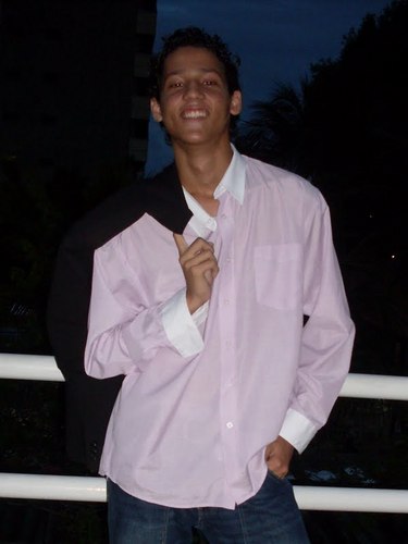 sei lah!!! quem me conhece sabe!! se naum me conhece;converse comigo q sabera!!!^^
