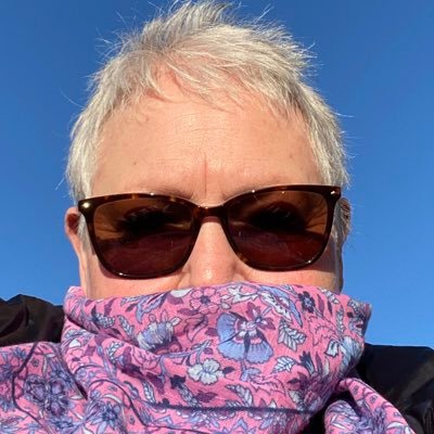 🇬🇧/🇺🇸 back in the UK. 🚫DMs #MedicareForAll #HR1 #HR4 #CancelStudentDebt #BLM #Equality #LBGQT #ClimateCrisis I care about animals, people & the planet.