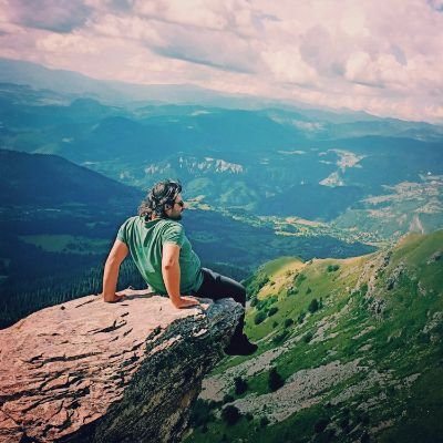 karafth08's profile picture. Bir derdim var, bin dermana değişmem..