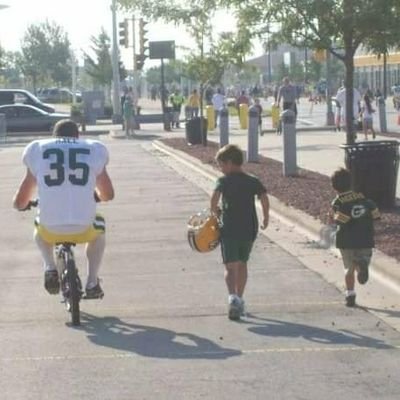 Packers Draft Visits & Meetings | Writer for @packerreport66 |
Go Pack Go |
IG: packersinsider_ |
Fanatics Brand Ambassador