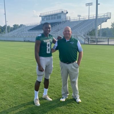 Father,Family man! Jesus Christ is my Lord and Savior! I Love my family! Hornets for ever! RTR. 🏈🏀🥎🦌🎣