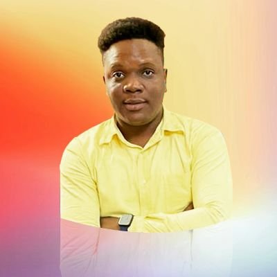 Créateur de contenus • Graphiste • Développeur full-stack passioné • Journaliste tech en devenir !