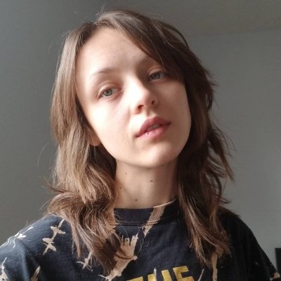 alirose_xD's profile picture. 28. Engaged. Cat mom. Prius owner. Coaster-enthusiast. Coffee-obsessed. Scotch drinker. Rock collector. Skater. Skiier. Spiritual. Naturalist. You are worth it.