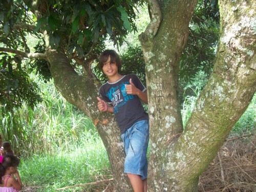 ai povo estou na area contem comigo para o que der e vier bjs fui