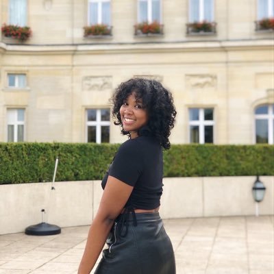 JoelyMiaa's profile picture. Juste de la légèreté.