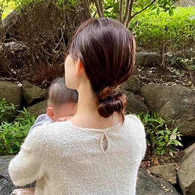 30代会社員 | フルタイムワーキングマザー | 2歳女児の母 | 風通しのよい家ですっきり暮らしたい | 読書好き | voicy好き | 週末は作り置き