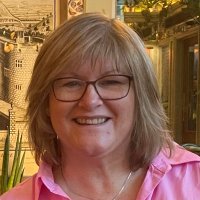 Helen Thomas (@helenthomasxx) 's Twitter Profile