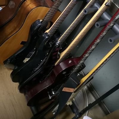 沖縄県那覇市のソングライティング・ボーカル・ギター教室！
