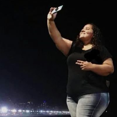 joyceriopaty's profile picture. Sou uma pessoa madura compreensiva amorosa amo a pessoa que está comigo amo quem me ama foda-se quem me odeia!!!