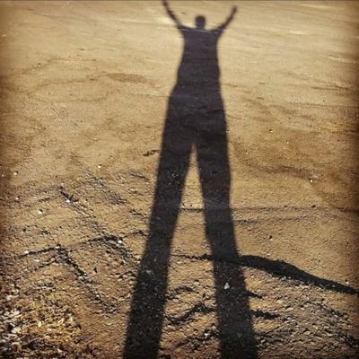 ilhantarlabolen's profile picture. yapan adam