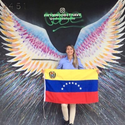 Hija de Dios, Activista #DDHH y de la Mujer, Luchando por la Libertad de Vzla y de los PP, Academicista, VP y Trotamundos