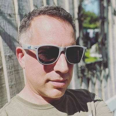 Freelance sound designer/editor/mixer/technical engineer. Petrol head, foodie, and cat fancier
