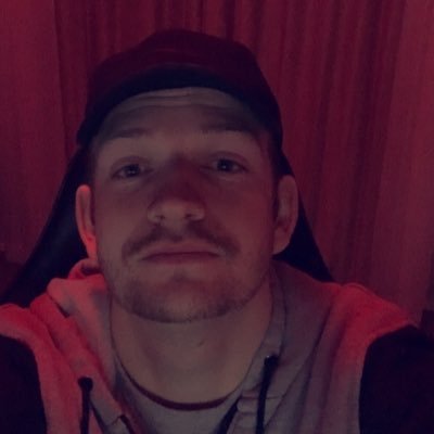 Love sports, and very passionate about gaming. Aspiring streamer check my page out down below