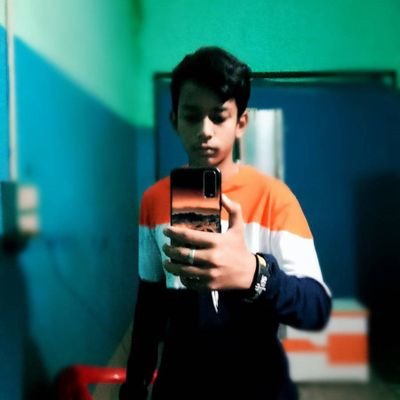 DON'T LOOK YOUR BACK 😁😁😁😁
🌹BECAUSE LIFE IS STRANGE